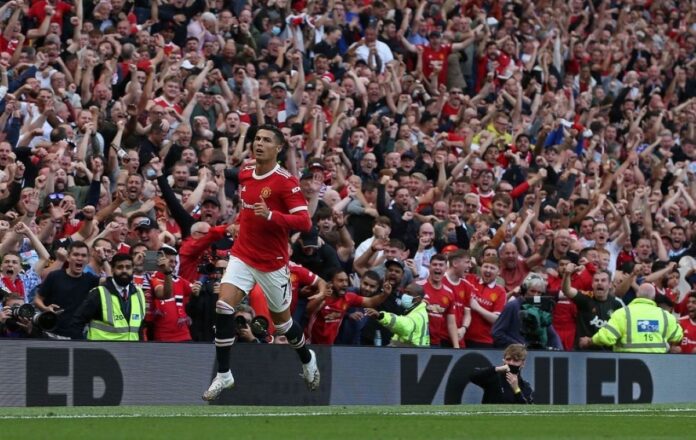 Ronaldo player of the month manchester united
