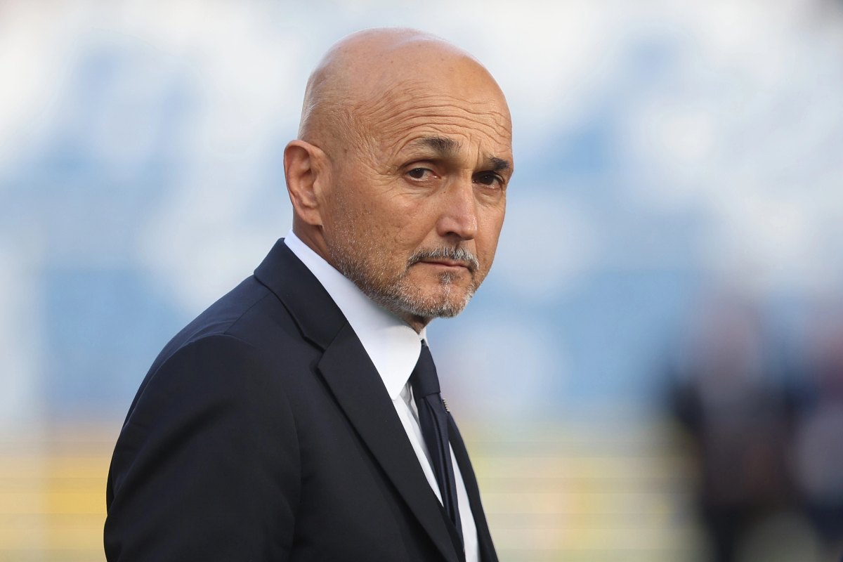 Luciano Spalletti con sguardo attento