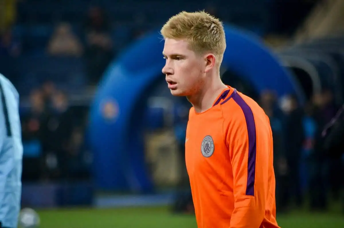 De Bruyne durante il riscaldamento